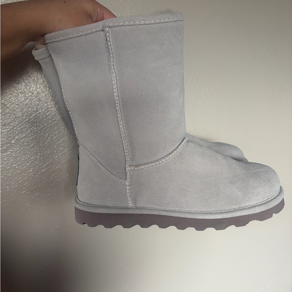 Bearpaw Women’s Gray Boots - Picture 3 of 5